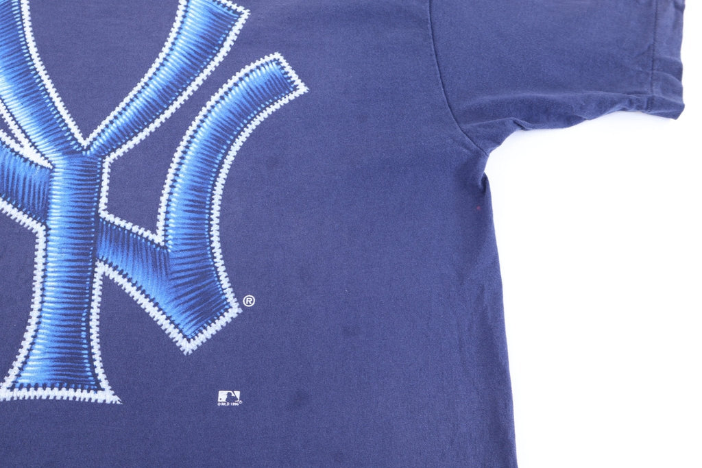 1996 New York Yankees Baseball T-shirt product image 3