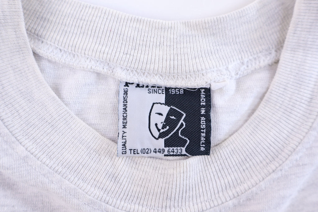 90's Les Misérables Graphic T-shirt product image 3