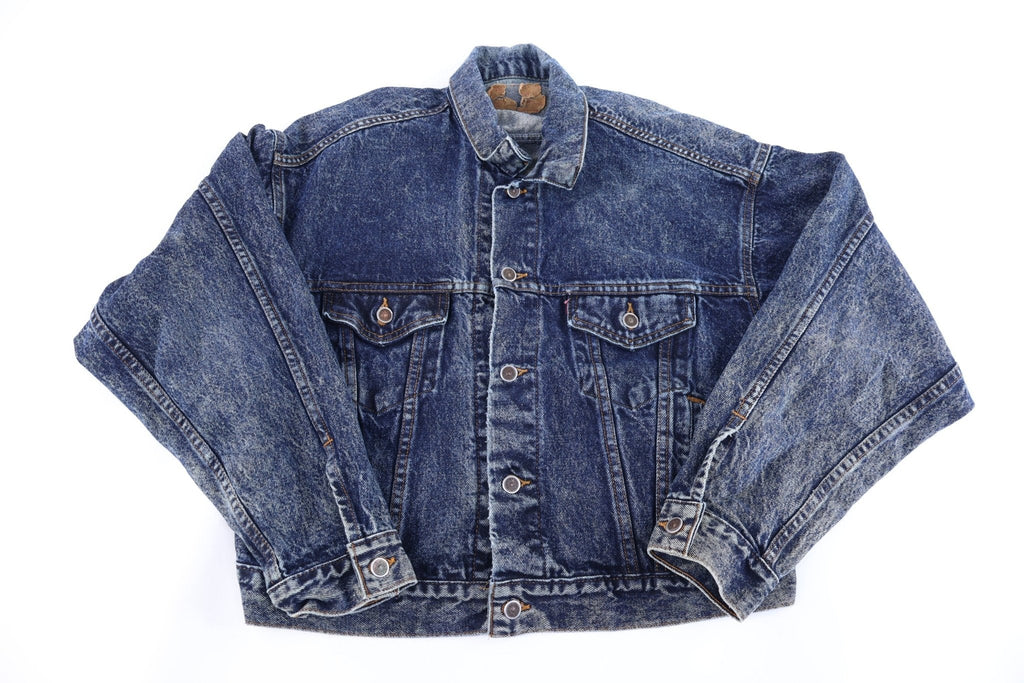 90's Levi's Dark Wash Denim Jacket product image 1