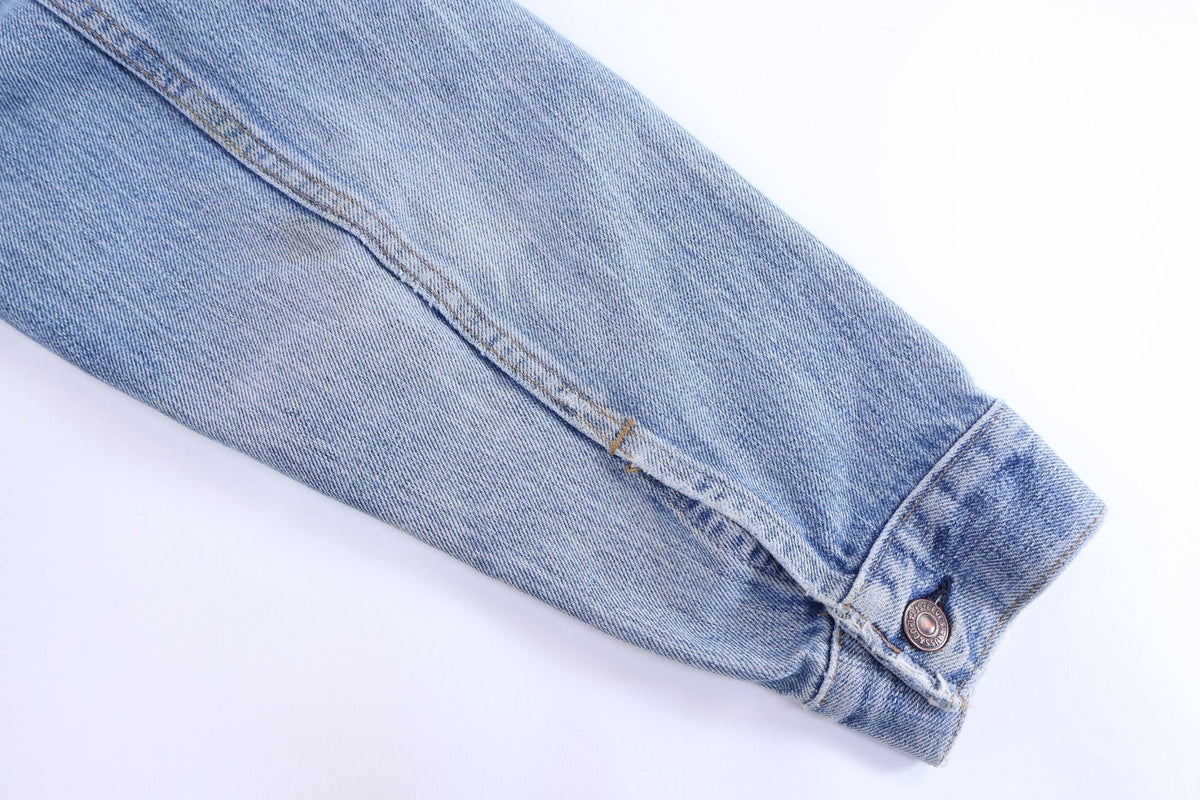 90's Levi's Light Wash Denim Jacket product image 3