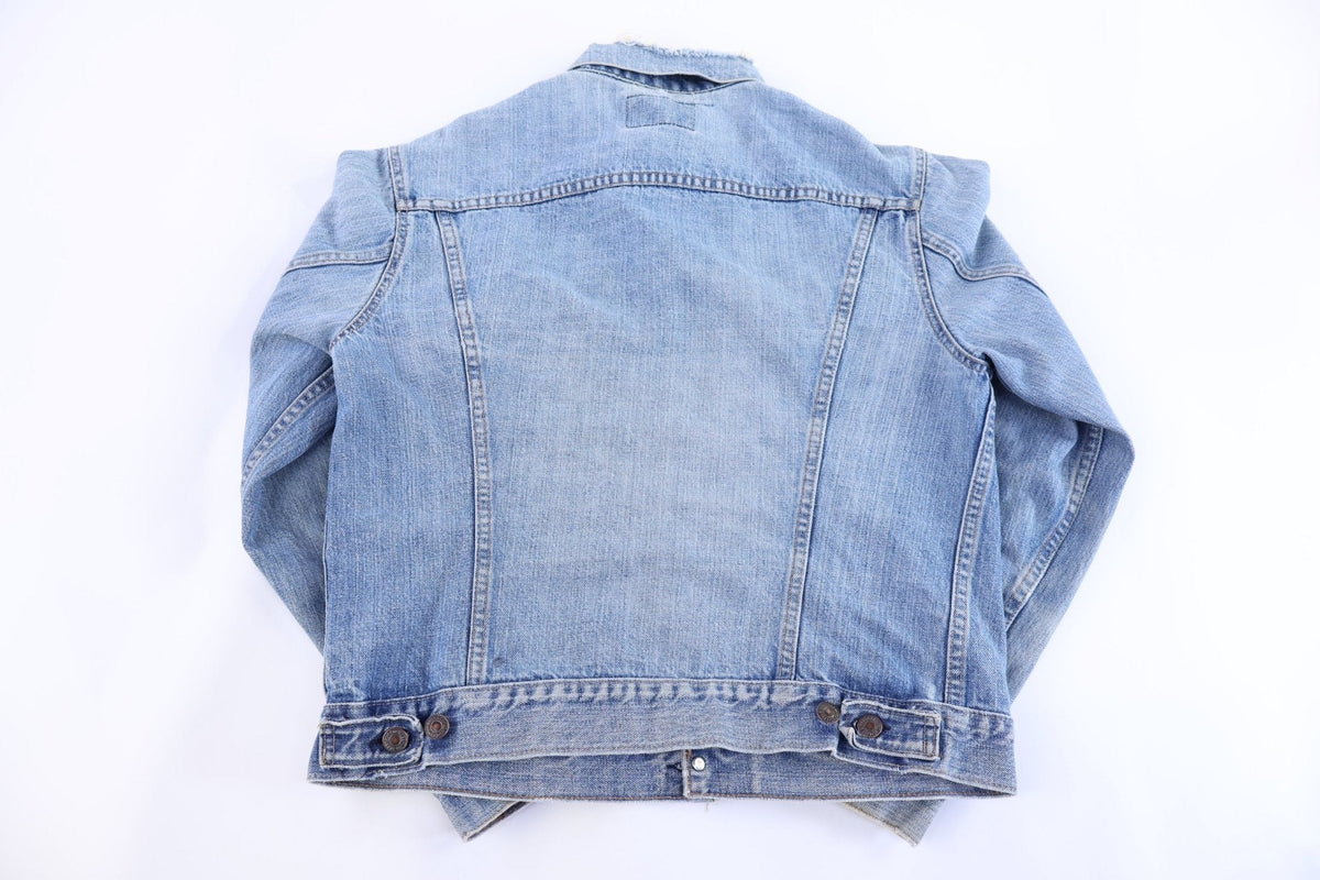 90's Levi's Light Wash Denim Jacket product image 2