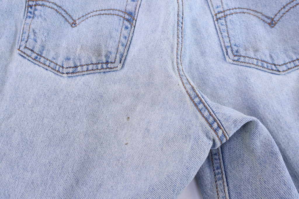 90's Levi's Light Wash Denim Shorts product image 3