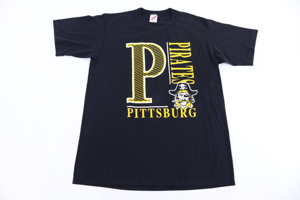 90's Pittsburgh Pirates Baseball T-shirt product image 1