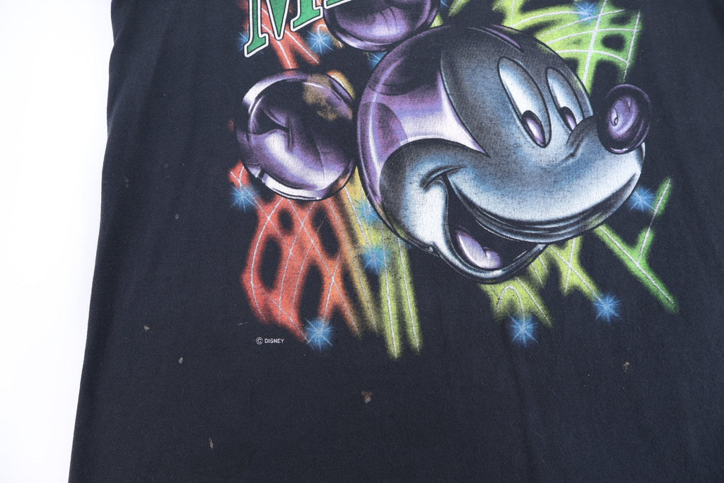 Vintage Mickey Mouse Graphic T-shirt product image 3