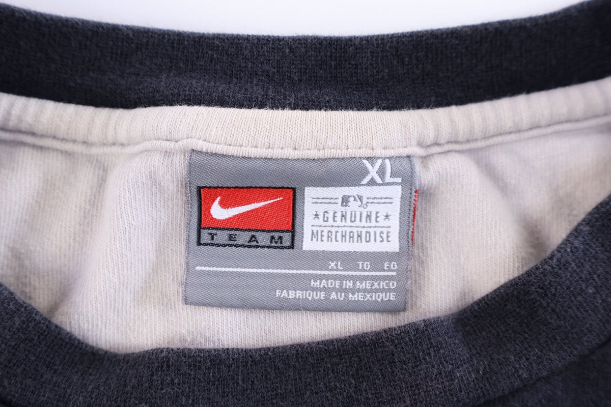 Vintage Nike Chicago White Sox T-shirt product image 3